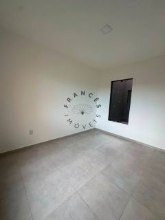 Casa Moderna de 3 Quartos (1 Suíte) em Rua Calçada na Praia do Francês | Amplo Quintal por R$ 550.000,00