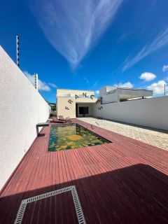 Excelente Casa com Ampla Área de Lazer, 3 quartos, piscina e Vaga para 10 Carros