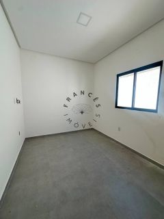 Excelente Casa com Ampla Área de Lazer, 3 quartos, piscina e Vaga para 10 Carros