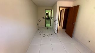 Casa Reformada para Aluguel no Via Mares