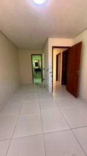 Casa Reformada para Aluguel no Via Mares