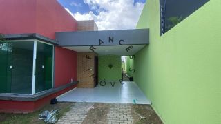 Casa Reformada para Aluguel no Via Mares