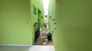 Casa Reformada para Aluguel no Via Mares
