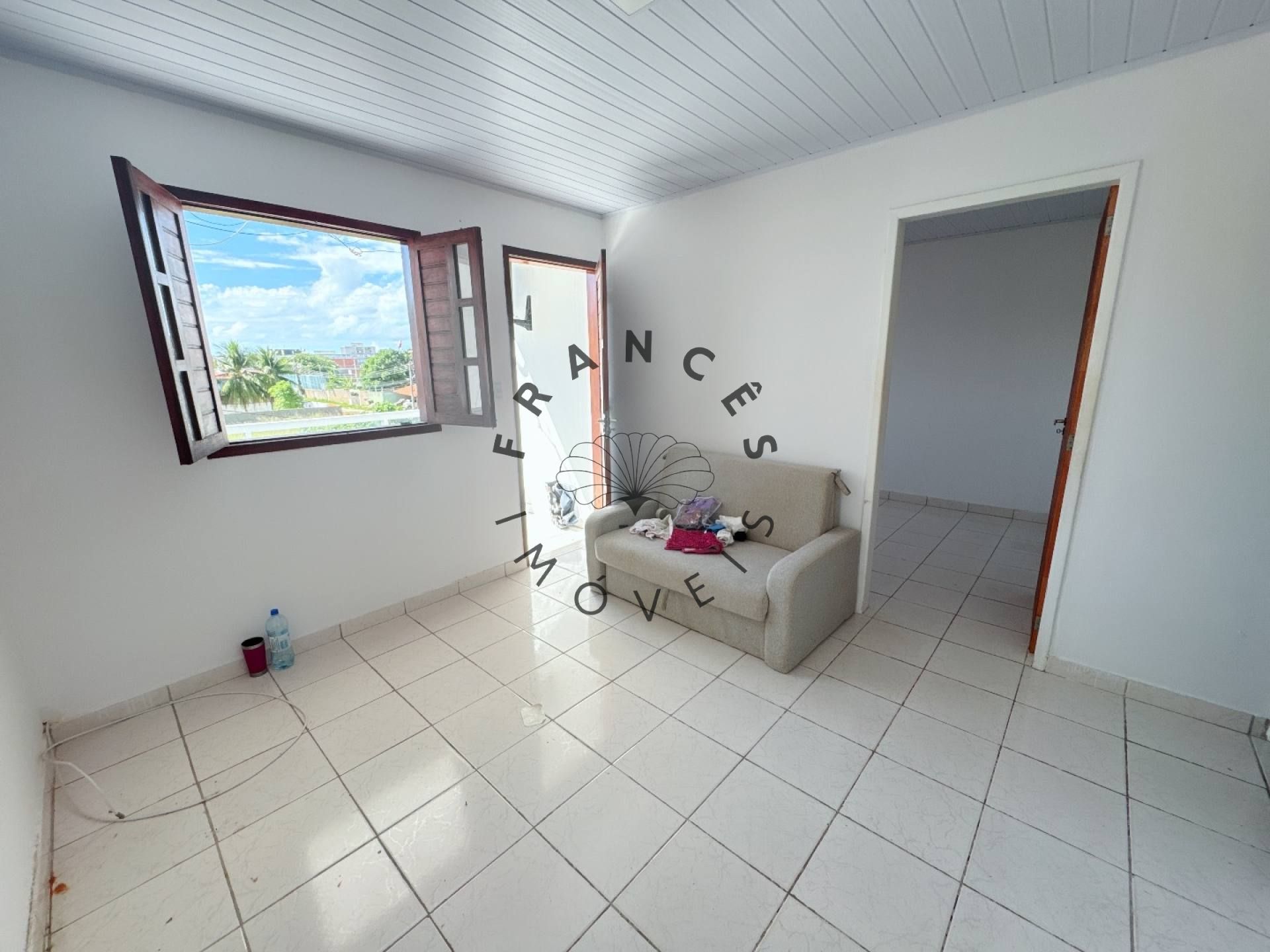 Apartamento à venda em boa localização