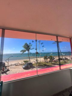 Pousada Pé na Areia com Café da Manhã e Barraca de Praia