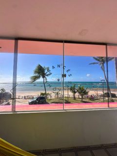 Pousada Pé na Areia com Café da Manhã e Barraca de Praia