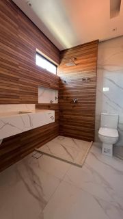 Casa em condomínio com piscina e área de lazer