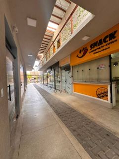 Ponto comercial em galeria na Praia do Francês