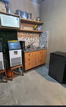 Casa Reformada à Venda no Condomínio Lagos do Francês