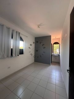 Ativo Comercial Prime na Rua La Rue – Pousada + 10 Lojas na Praia do Francês
