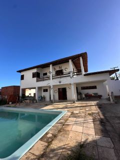 Casa Espaçosa com Área de Lazer Completa na Praia do Francês