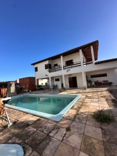 Casa Espaçosa com Área de Lazer Completa na Praia do Francês