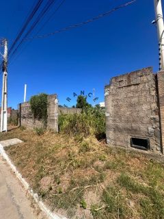 Lote Registrado e Murado na Praia do Francês