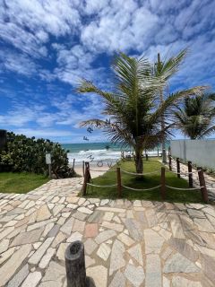 OPORTUNIDADE PÉ NA AREIA: Casa Duplex no Condomínio Sobre as Ondas – Barra de São Miguel