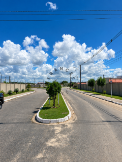 Lote em Condomínio Lagos do Francês: 240m²