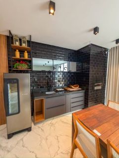 Residência Mobiliada de 3 Quartos (Suíte Master com Closet) no Via Mares | 180 m²