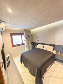 Residência Mobiliada de 3 Quartos (Suíte Master com Closet) no Via Mares | 180 m²