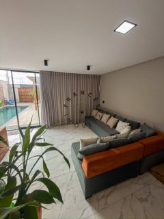 Residência Mobiliada de 3 Quartos (Suíte Master com Closet) no Via Mares | 180 m²