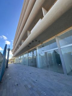 Lojas Comerciais no Edifício Zoe | La Rue – Praia do Francês