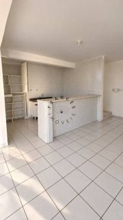 Casa com piscina e 2 suítes na Praia do Francês