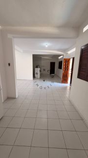 Casa com piscina e 2 suítes na Praia do Francês