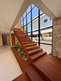 CASA DE ALTO PADRÃO COM 5 SUITES | CONDOMÍNIO GRANVILLE