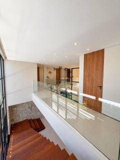 CASA DE ALTO PADRÃO COM 5 SUITES | CONDOMÍNIO GRANVILLE