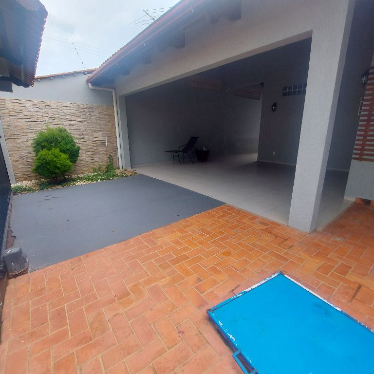Casa à venda, 265 m² por R$ 450.000,00 - Conjunto Tucumã - Rio Branco/AC
