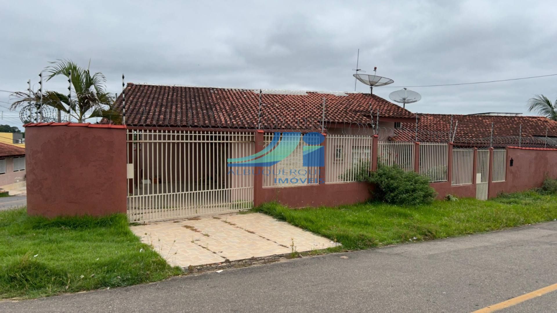 Casa com 2 dormitórios à venda, 104 m² por R$ 295.000,00 - São Francisco - Rio Branco/AC