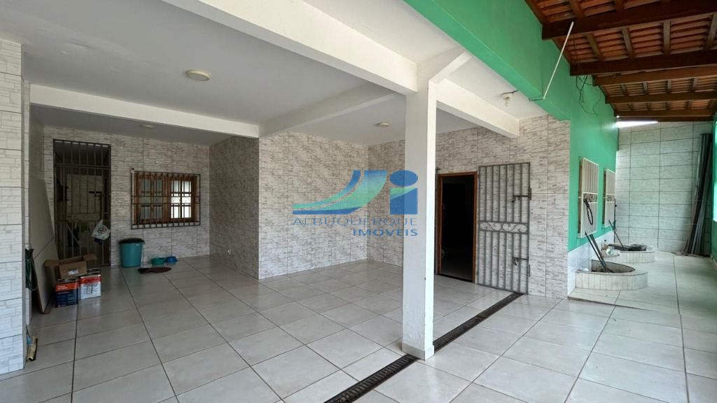 Sobrado com 4 dormitórios à venda, 410 m² por R$ 600.000,00 - Floresta - Rio Branco/AC
