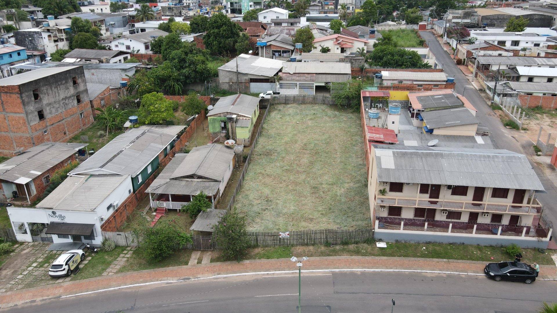 Terreno à venda no bairro Centro