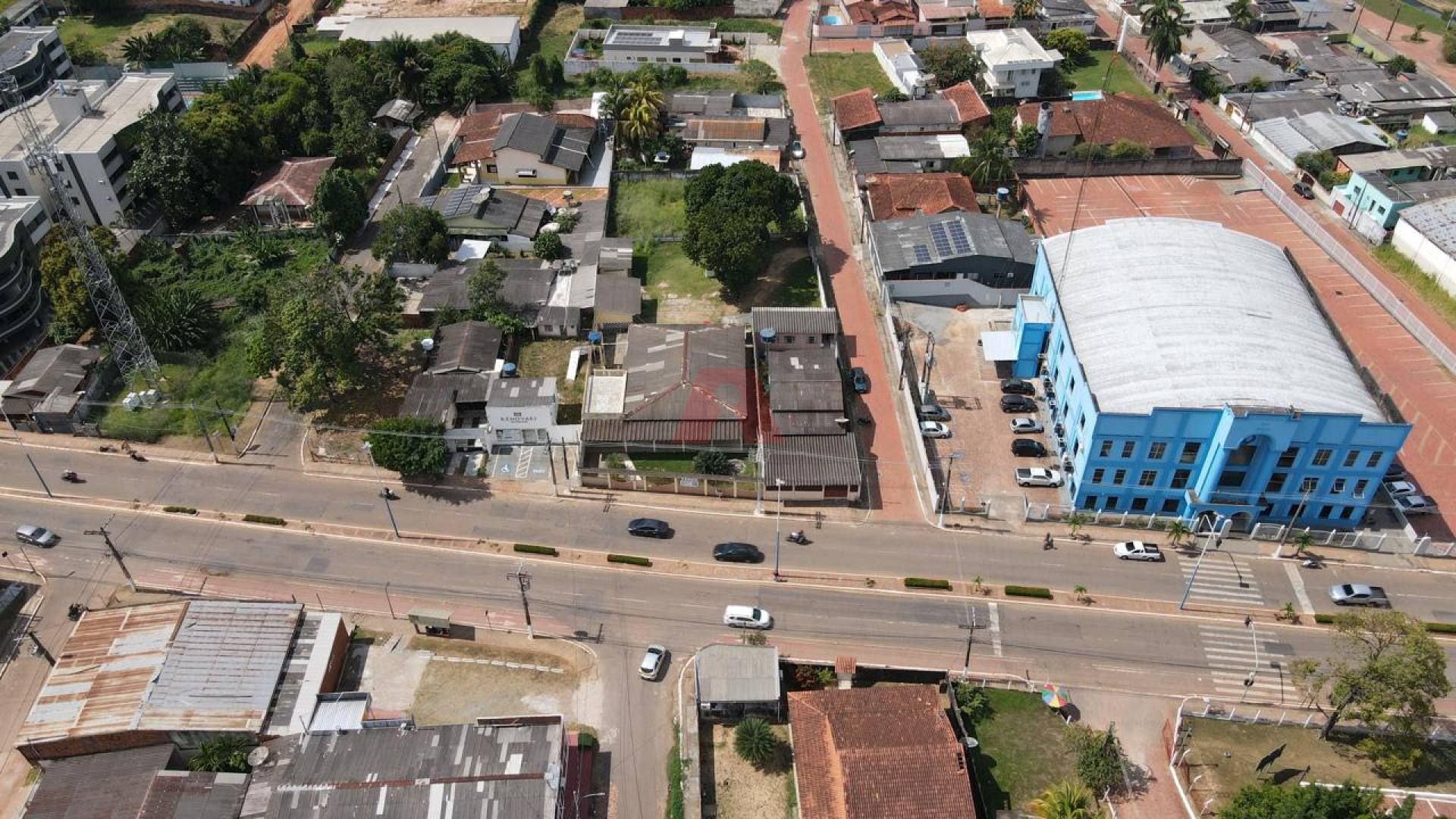 Imóvel comercial à venda - Av. Antônio da Rocha Viana