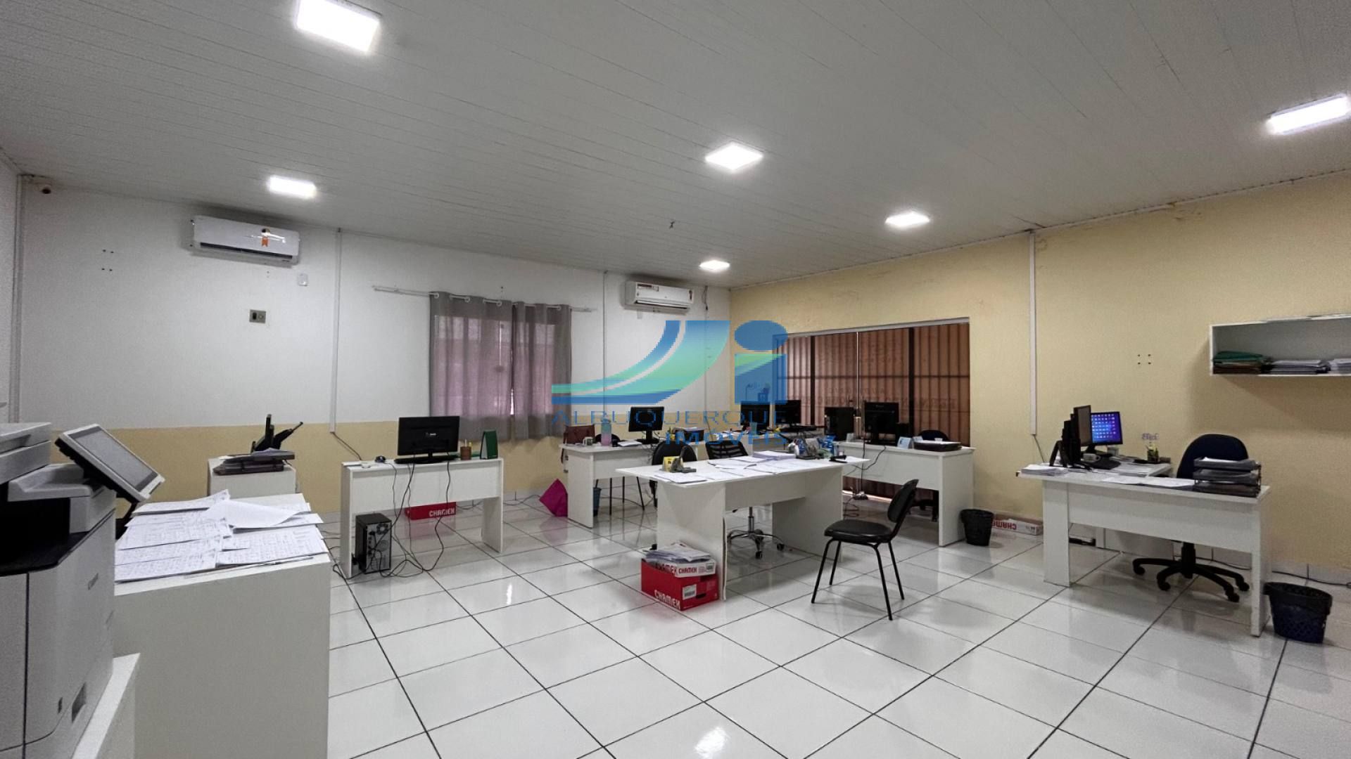 Imóvel comercial à venda - Av. Antônio da Rocha Viana