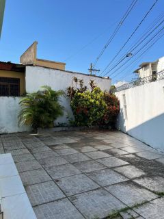 Casa na Rua Manoel Cesário - Capoeira