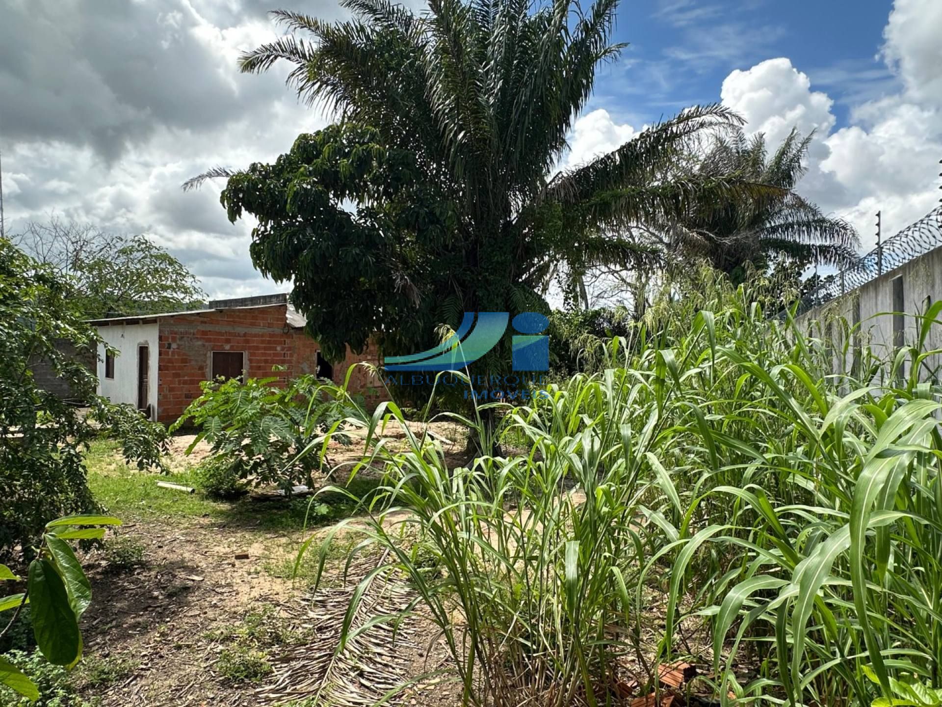 Terreno à venda na Capoeira