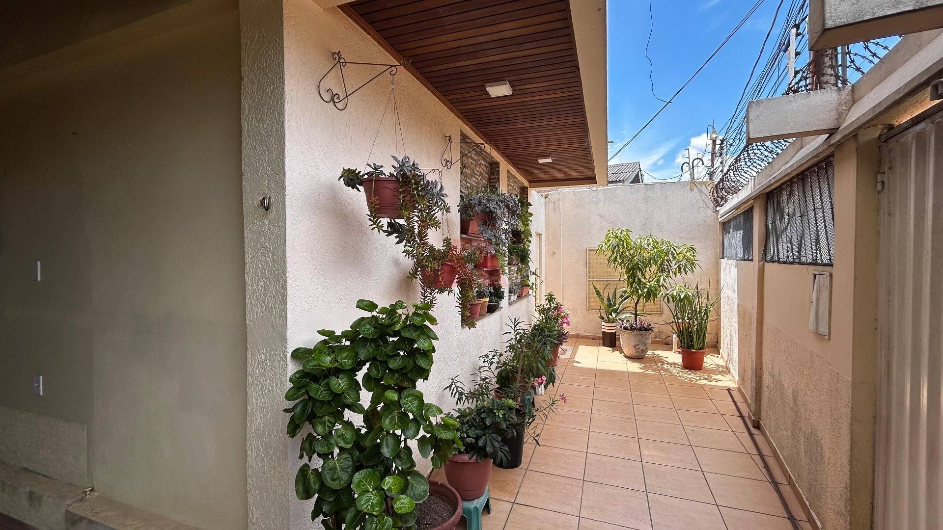 Sobrado Para Vender com 2 quartos 3 suítes, no bairro Ipase em Rio Branco.