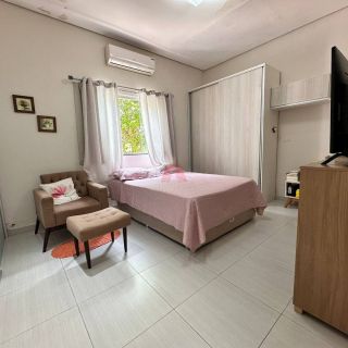 Residência à venda, com 01 suíte e 02 quartos no Conj. Manoel Julião
