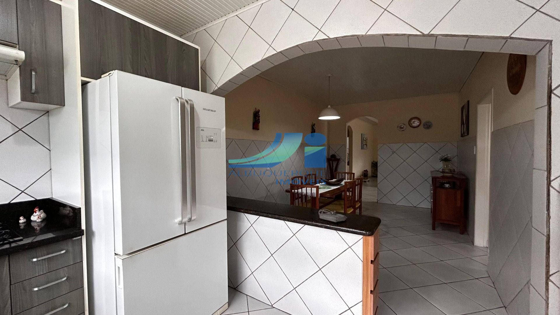 Residência à venda - Conj. Tucumã