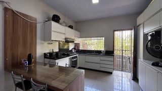 Residência à venda - Bairro: Isaura Parente