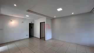 Casa comercial à venda