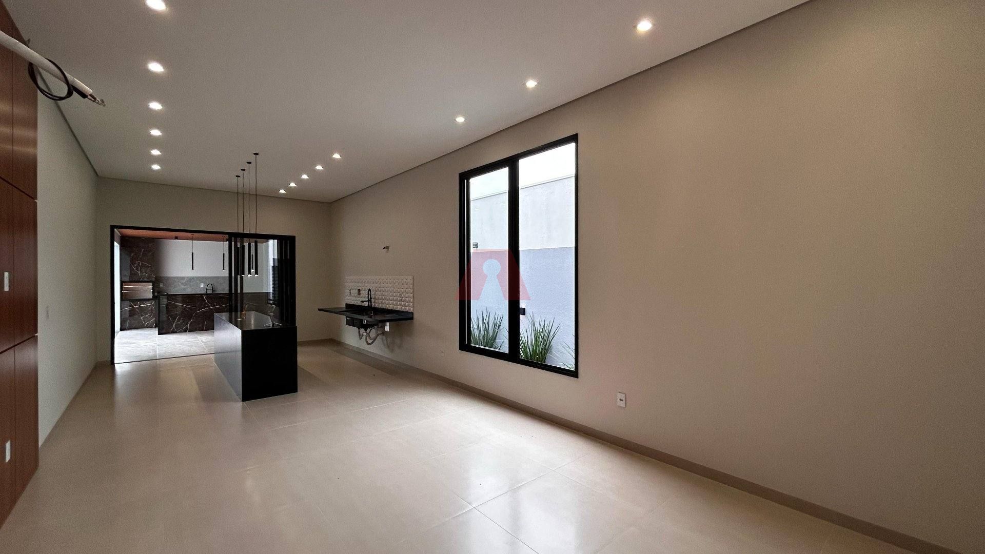 Casa em Condomínio fechado – 3 Suítes | 193m² Construídos | 360m² de Lote