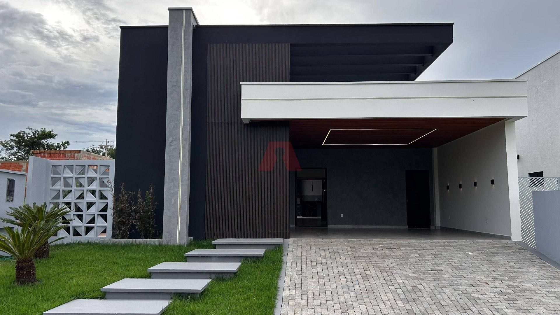 Casa em Condomínio fechado – 3 Suítes | 193m² Construídos | 360m² de Lote