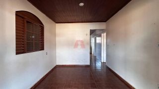 Residência à venda - Conj. Universitário