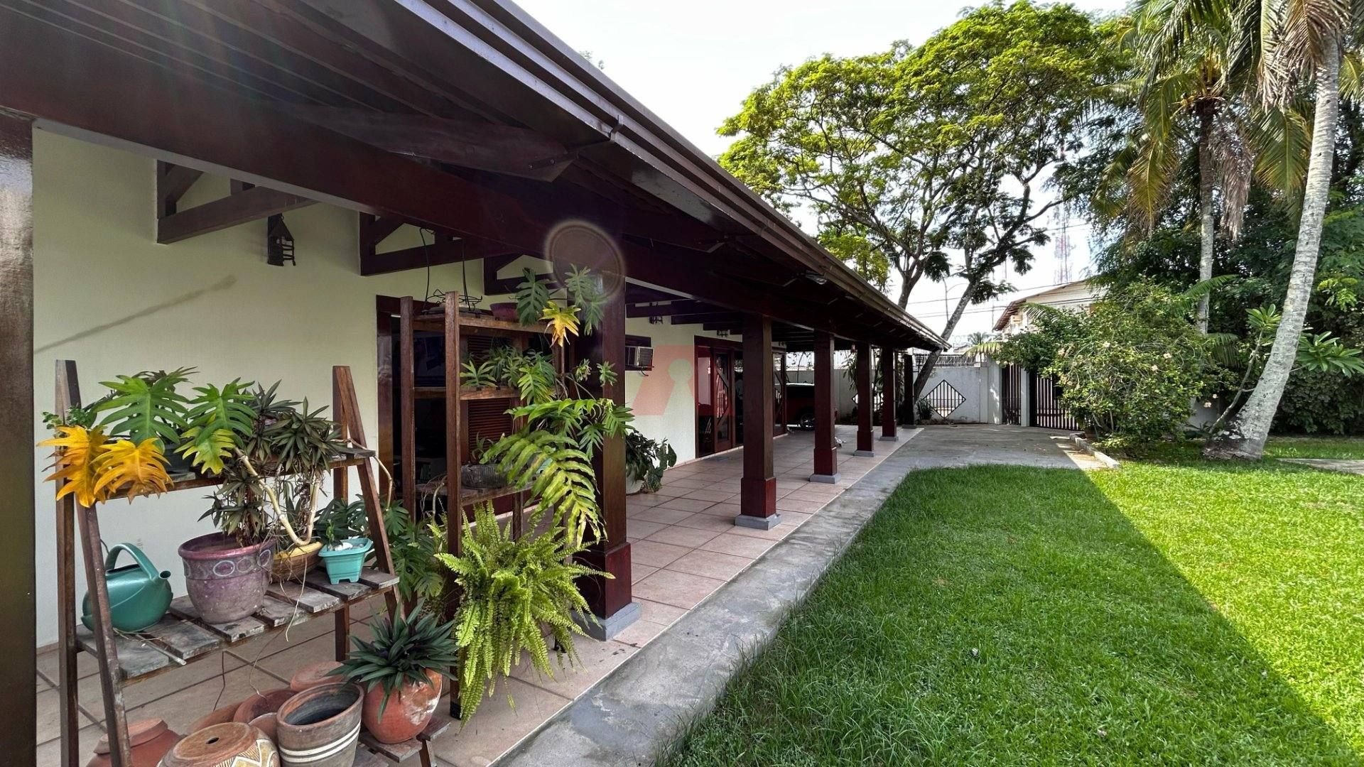 Casa à Venda - Bairro Isaura Parente