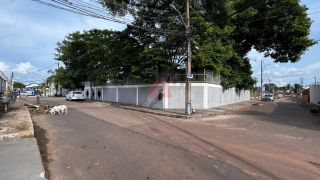 Casa à Venda - Bairro Isaura Parente