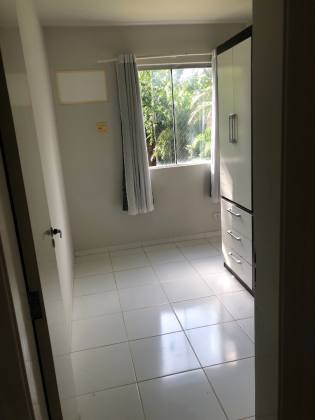 Apartamento Com 03 quartos, sendo 01 suíte cond. Via Parque - Semi Mobiliado
