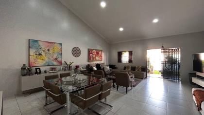 Residência à venda - Centro