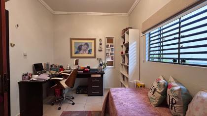 Residência à venda - Centro