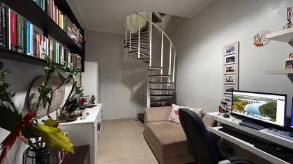 Residência à venda - Centro