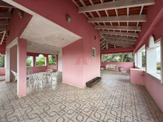 Residência à venda